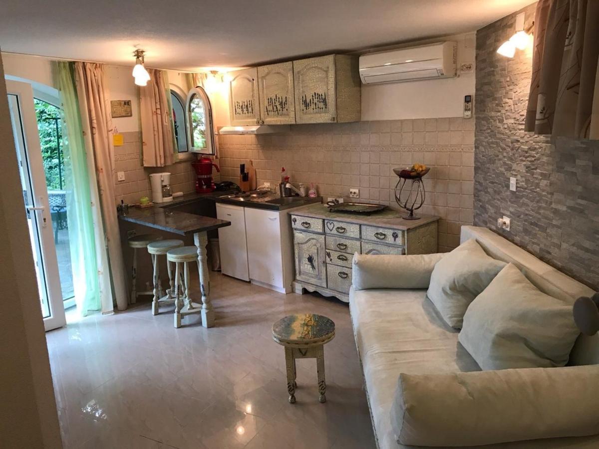 Studio Apartman Lavanda Матульи Экстерьер фото