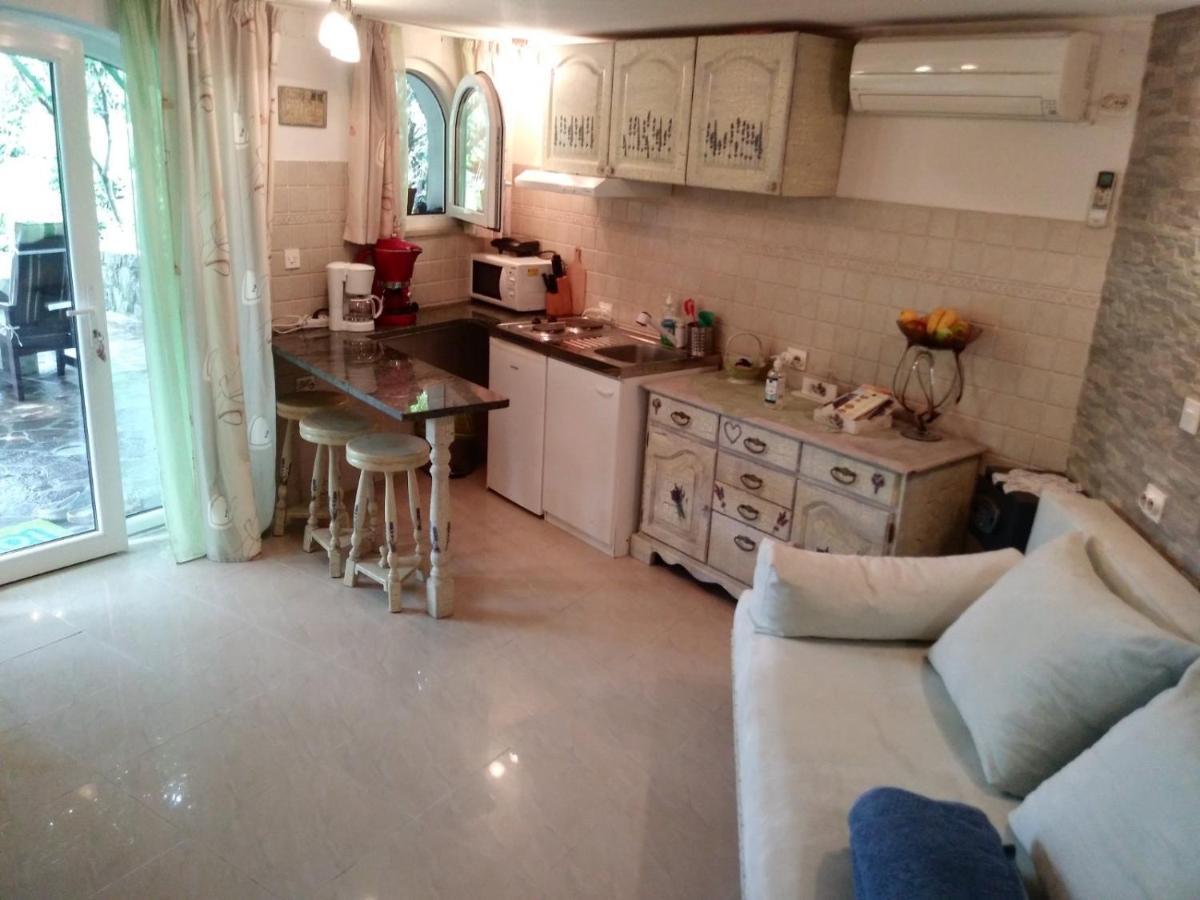 Studio Apartman Lavanda Матульи Экстерьер фото